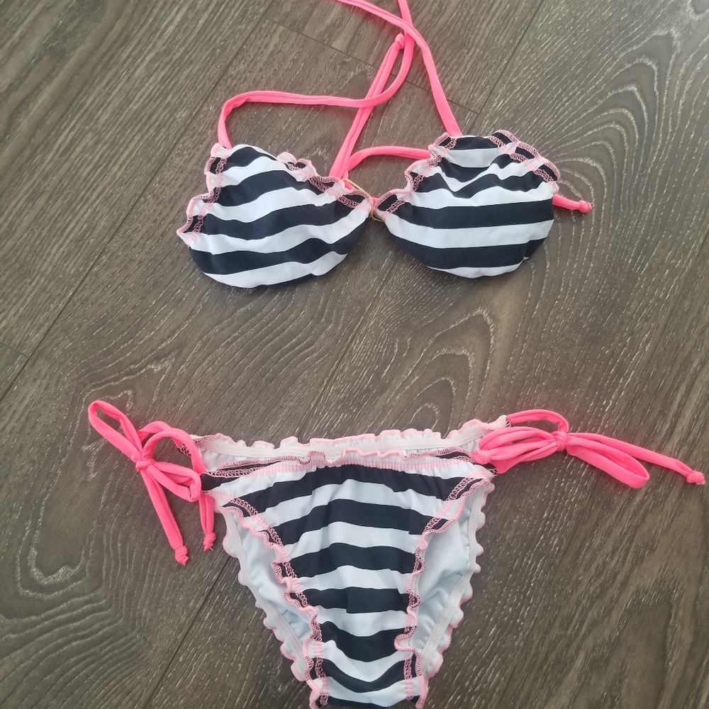 Bathing suit